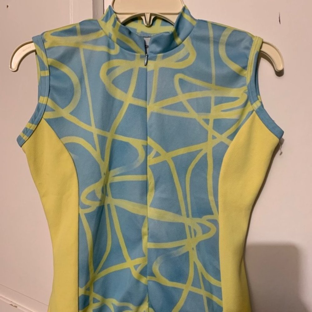 🔥TREK ladies bicycle zip up jersey 🔥